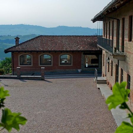 Casa Cucco Apartamento Serralunga d'Alba Exterior foto